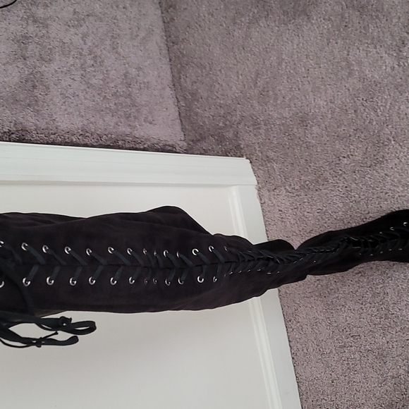 Zigi Girl Thigh High Boot - Picture 3 of 8